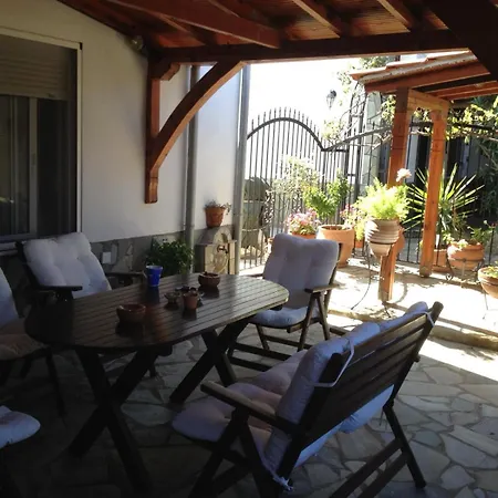 Totoni Tatil Evi Sykia